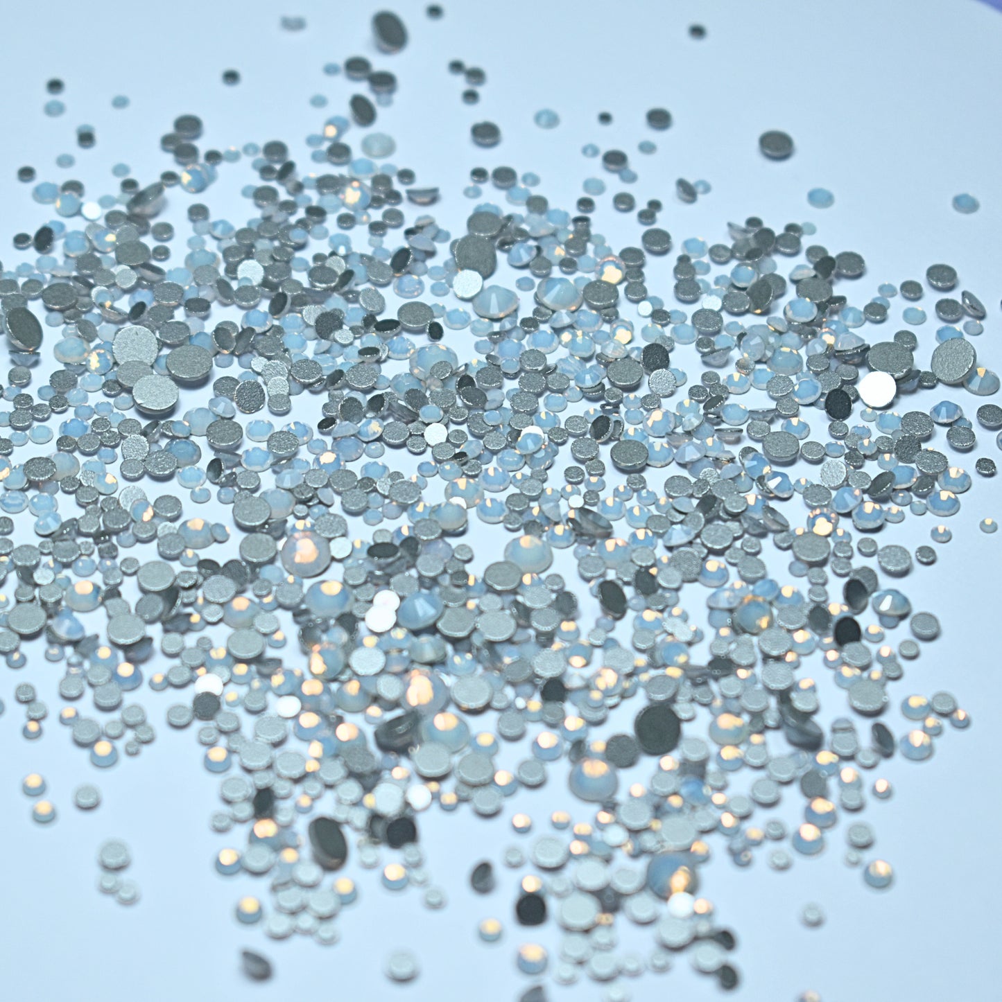 1440 Pack White opal round flat backs mixed sizes